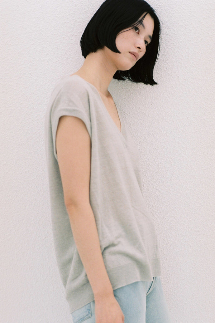 V-Neck Linen Knit Vest  L.Grey